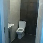 Uroboros Δωμάτια σε οικογενειακή κατοικία