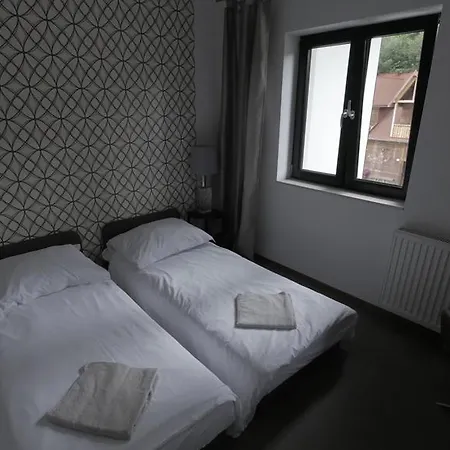 Quarto em Acomodações Particulares Uroboros *