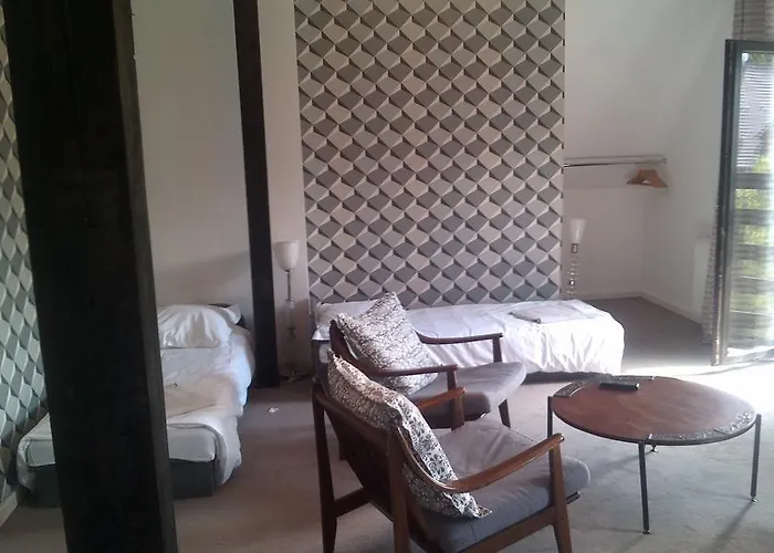 Rum i privatbostad Uroboros *